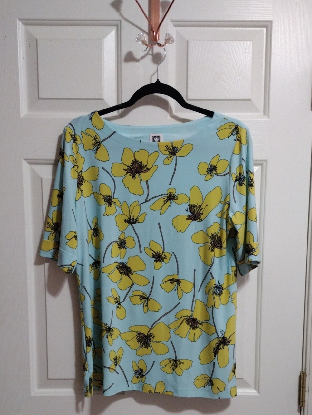 Anne Klein Light Blue Short Sleeve Top with Yellow Floral Print Med